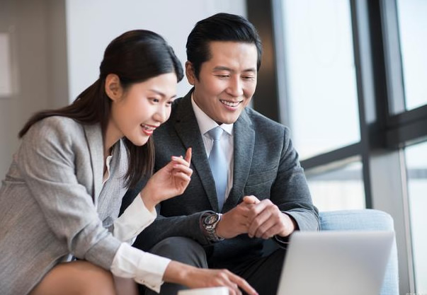 老公總和一個女同事聊天分享生活算不算出軌 老公總和一個女同事聊天分享生活算不算出軌